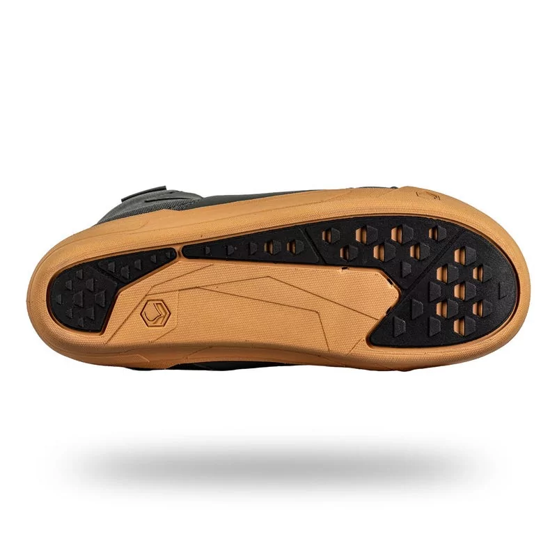 Chausses Liquid Force Peak 4D 2024